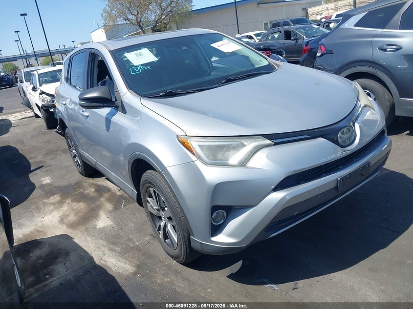 2018 TOYOTA RAV4 XLE | 2T3WFREV9JW483339 | UPCARS