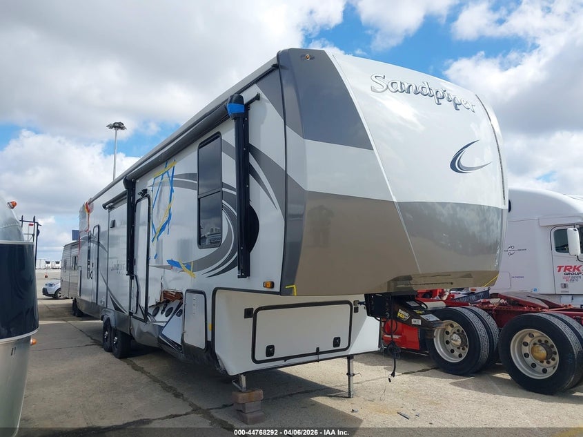 2022 FOREST RIVER SANDPIPER | 4X4FSAK23NJ043820 | UPCARS