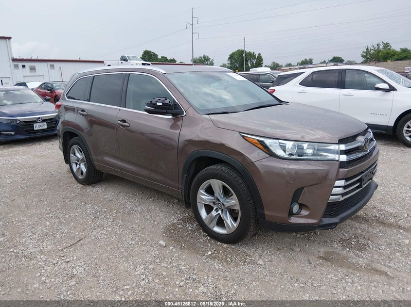 2017 TOYOTA HIGHLANDER LIMITED | 5TDDZRFH3HS372675 | UPCARS
