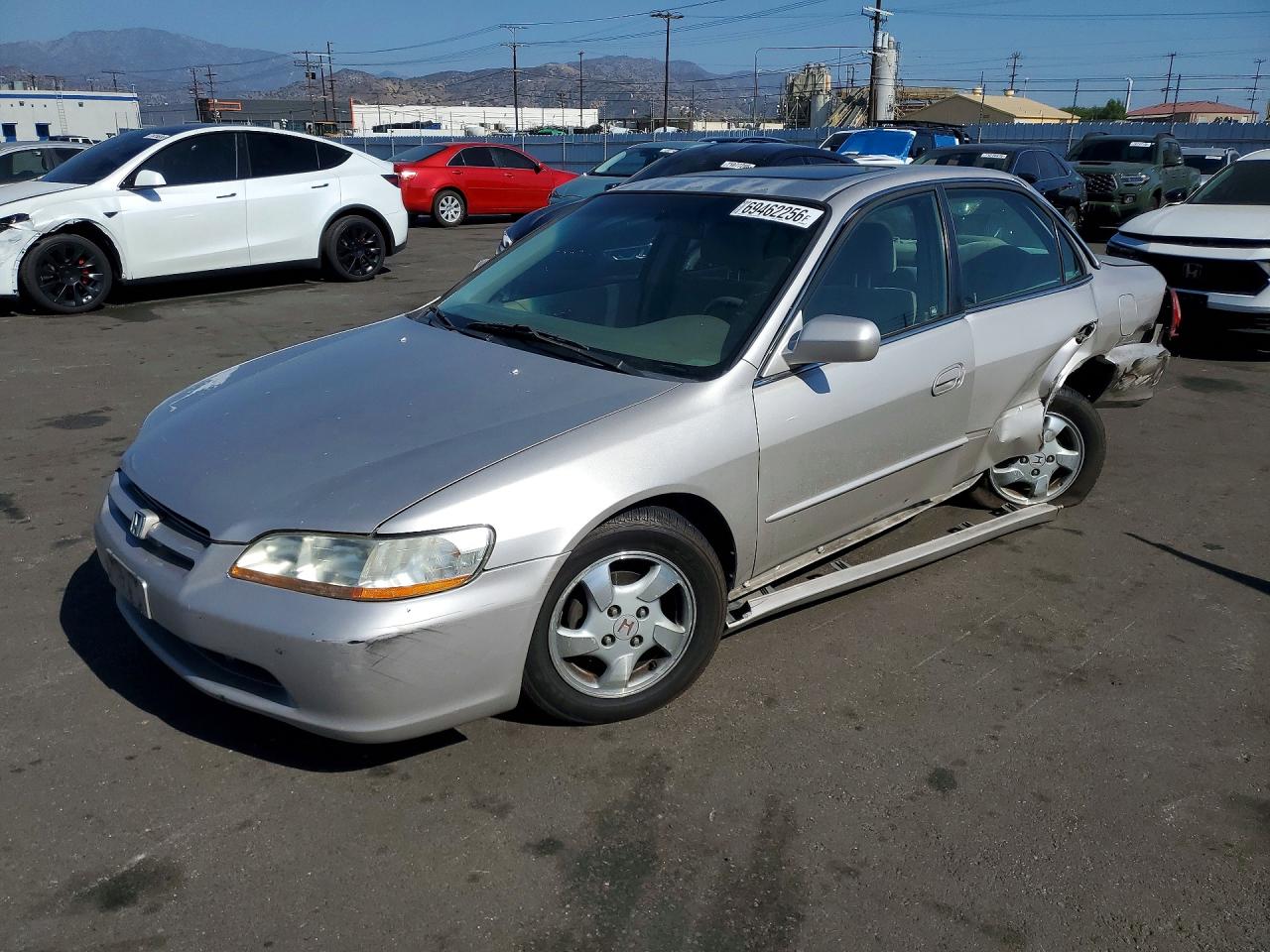 1998 HONDA ACCORD EX | 1HGCG6679WA158017 | UPCARS