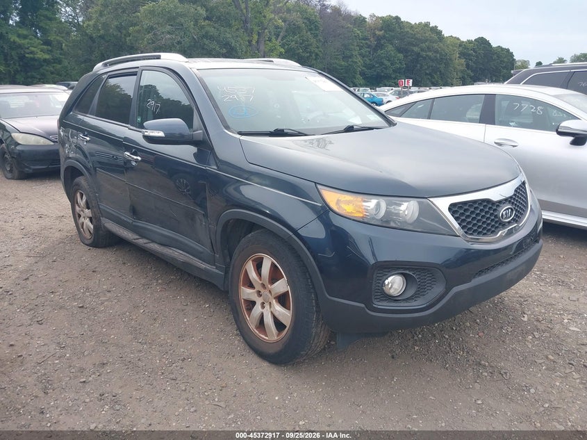 2013 KIA SORENTO LX | 5XYKT3A66DG349524 | UPCARS
