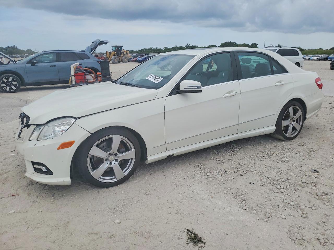 2011 MERCEDES-BENZ E-CLASS 350 | WDDHF5GB0BA271987 | UPCARS