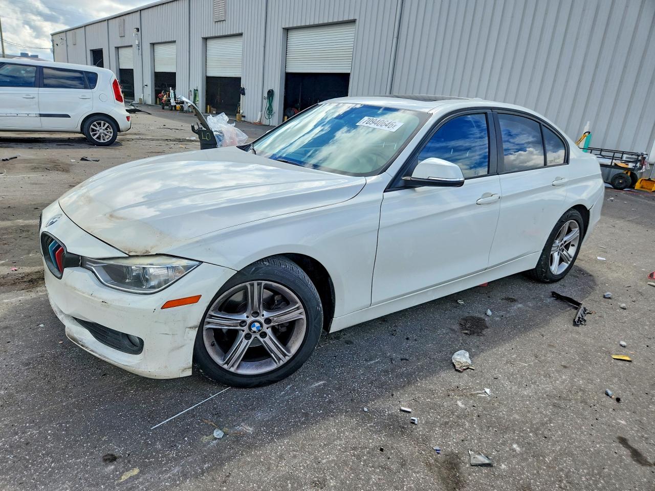 2014 BMW 3 SERIES I | WBA3A5C59EJ463381 | UPCARS