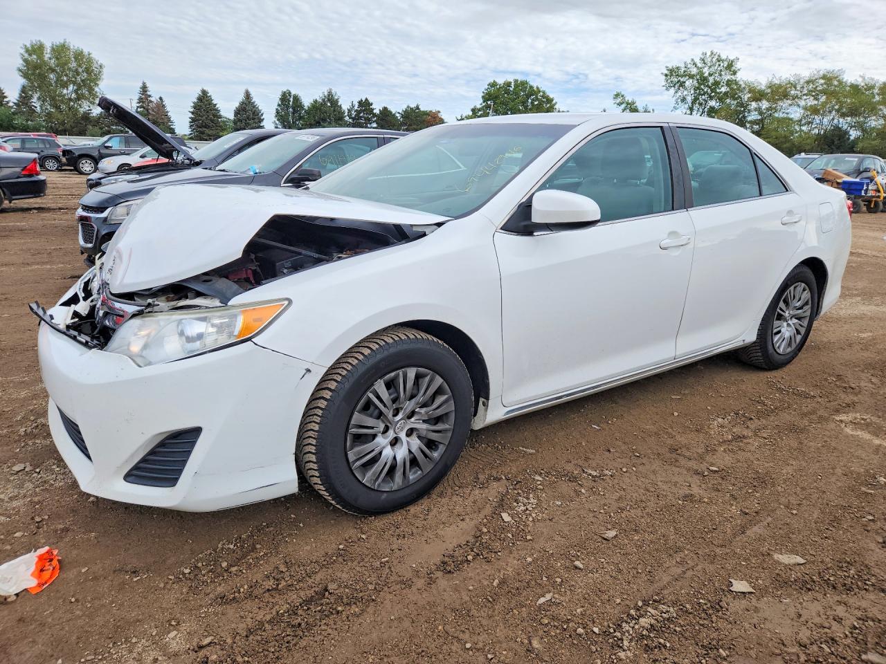 2014 TOYOTA CAMRY LE | 4T4BF1FK8ER437414 | UPCARS