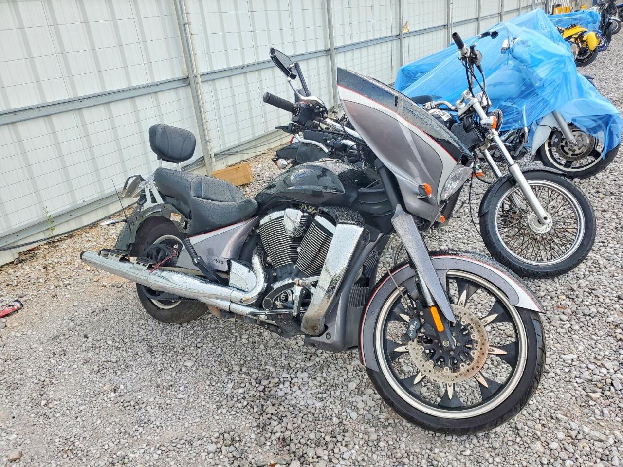 2015 VICTORY MOTORCYCLES MOTORCYCLE | 5VPYW36N9F3046411 | UPCARS