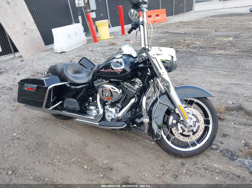2012 HARLEY-DAVIDSON FLH ROAD KING | 1HD1FBM11CB639058 | UPCARS