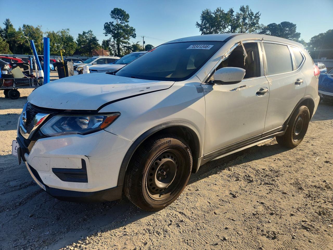 2017 NISSAN ROGUE S | JN8AT2MV0HW014698 | UPCARS