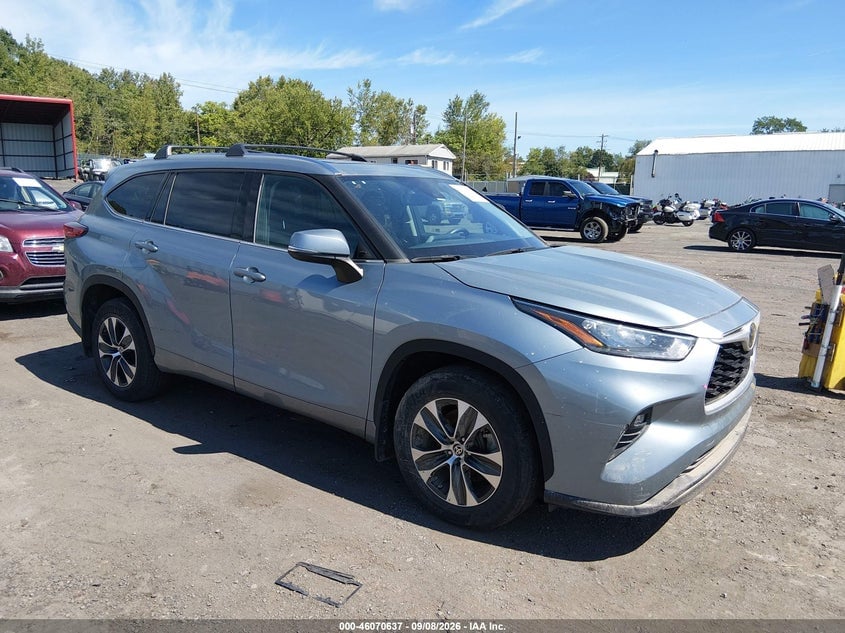 2020 TOYOTA HIGHLANDER XLE | 5TDGZRBH0LS002991 | UPCARS