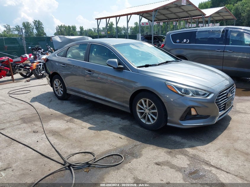 2018 HYUNDAI SONATA SE | 5NPE24AF2JH696309 | UPCARS