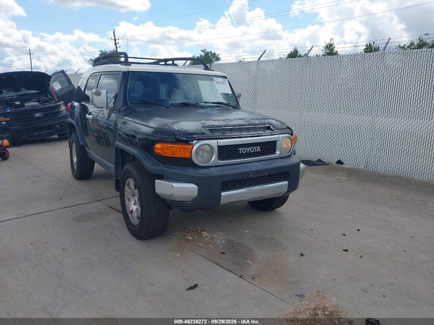 2007 TOYOTA FJ CRUISER | JTEBU11F870074634 | UPCARS