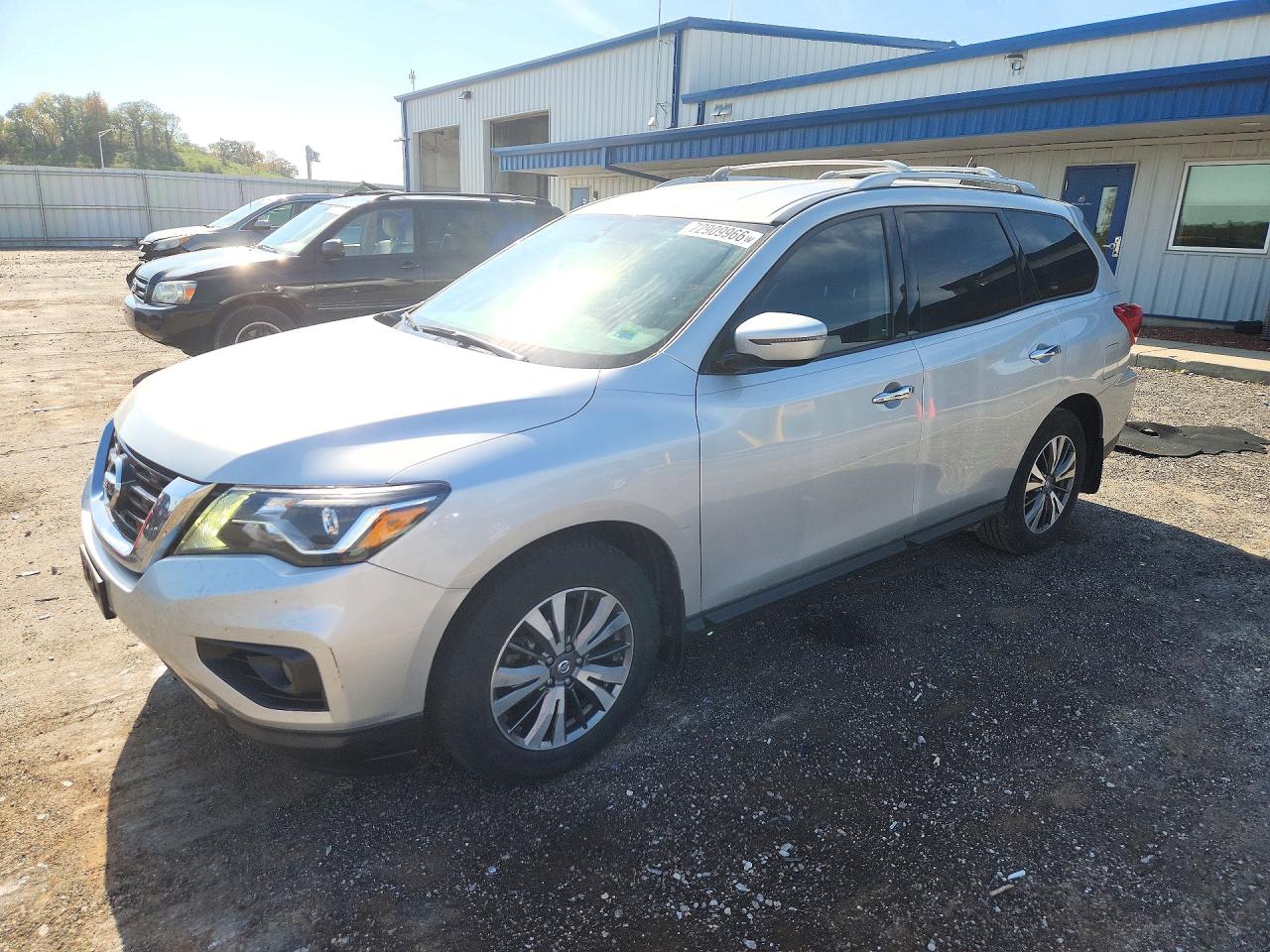 2017 NISSAN PATHFINDER SV | 5N1DR2MN4HC627962 | UPCARS