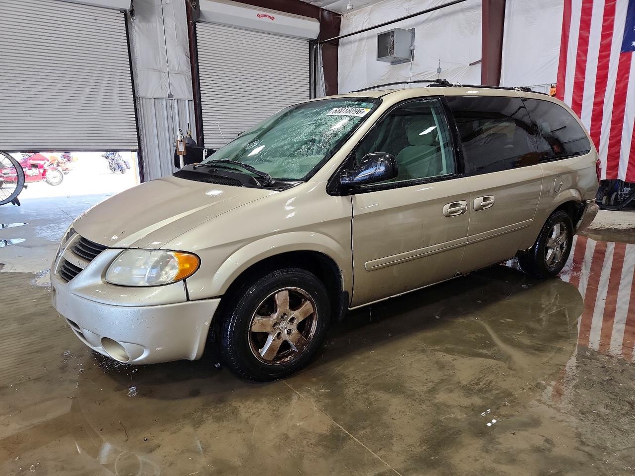 2007 DODGE CARAVAN SXT | 2D8GP44L57R309597 | UPCARS