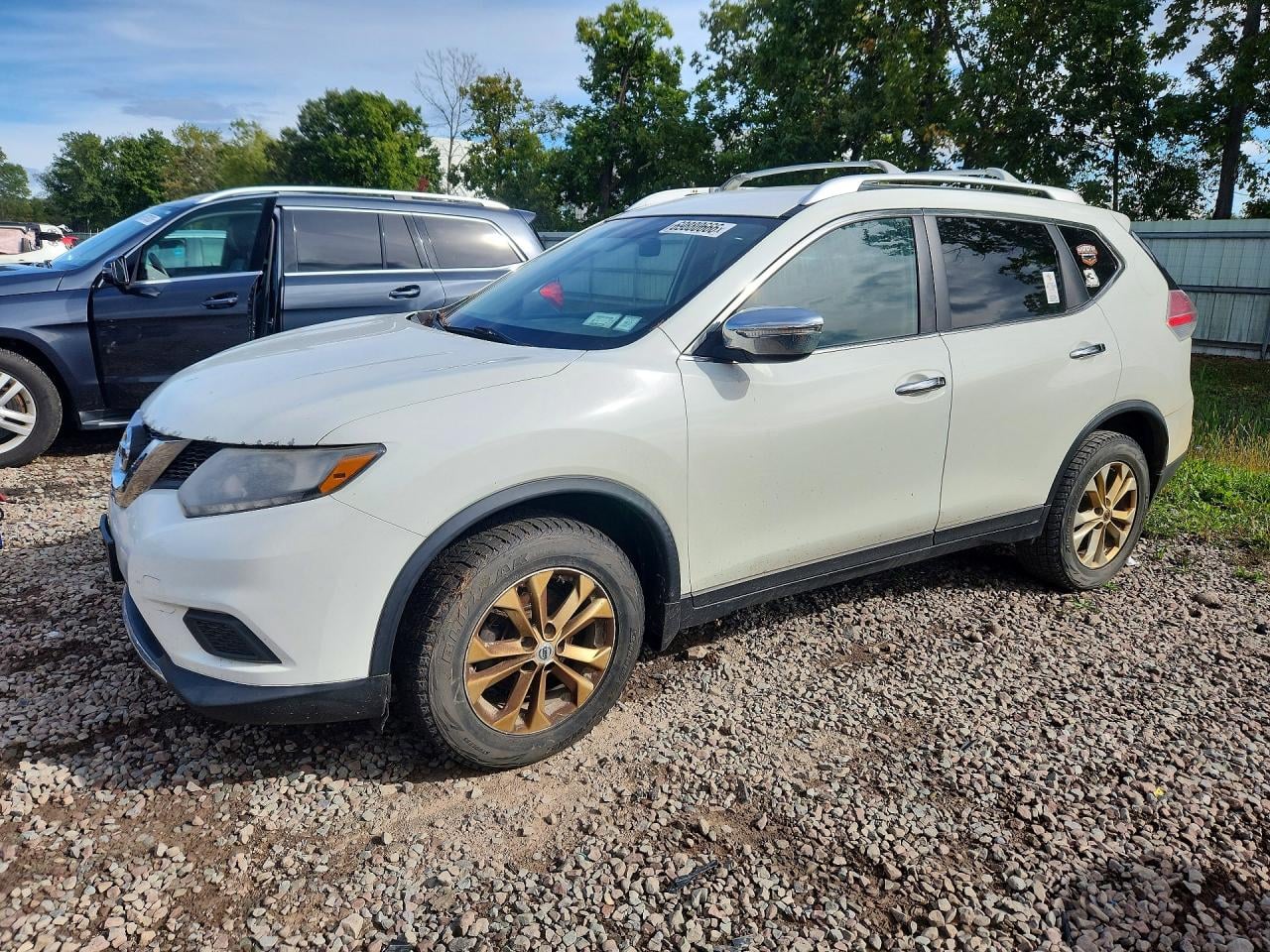 2015 NISSAN ROGUE SV | KNMAT2MV0FP567144 | UPCARS
