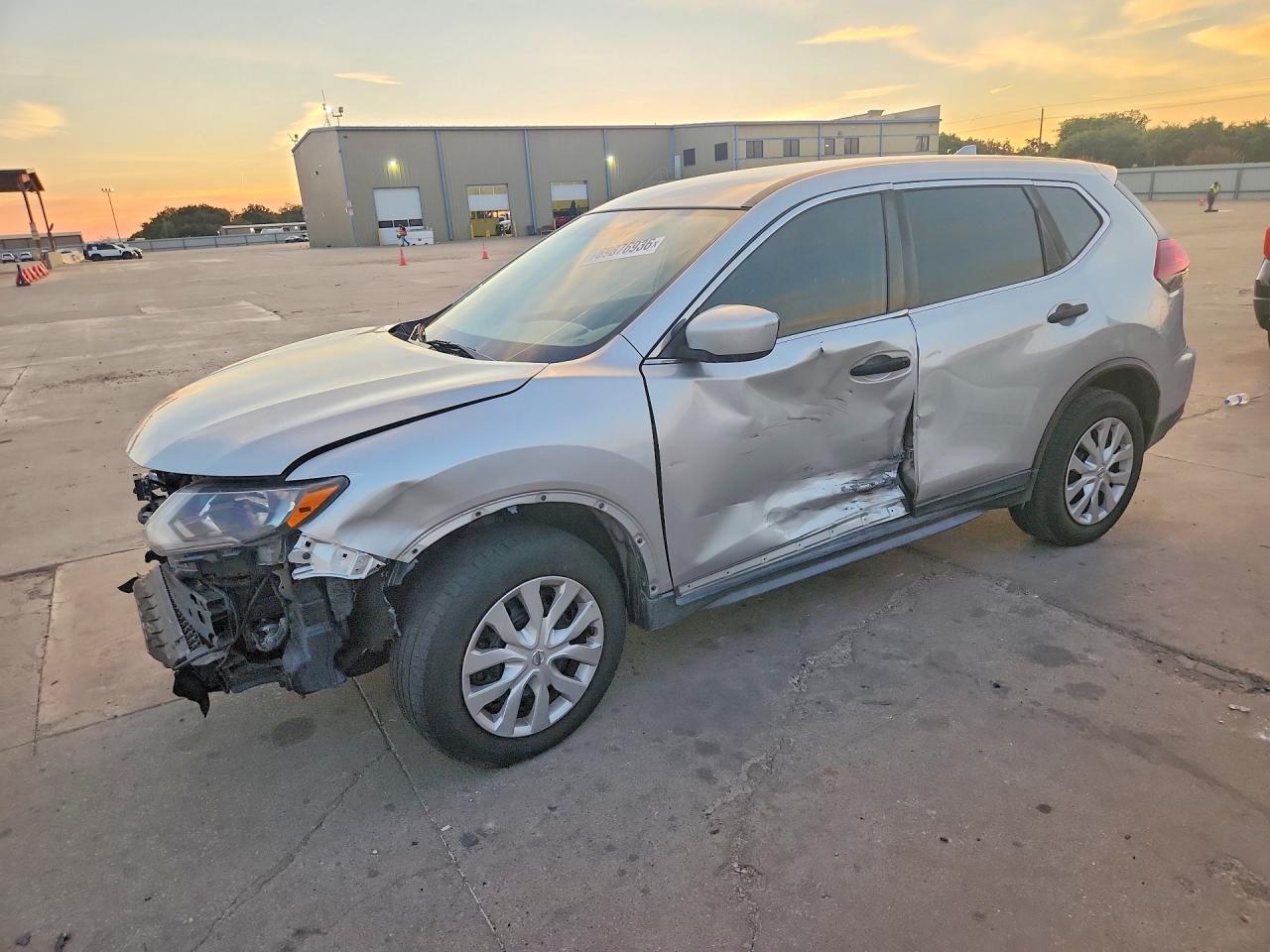 2018 NISSAN ROGUE S | KNMAT2MT1JP546228 | UPCARS