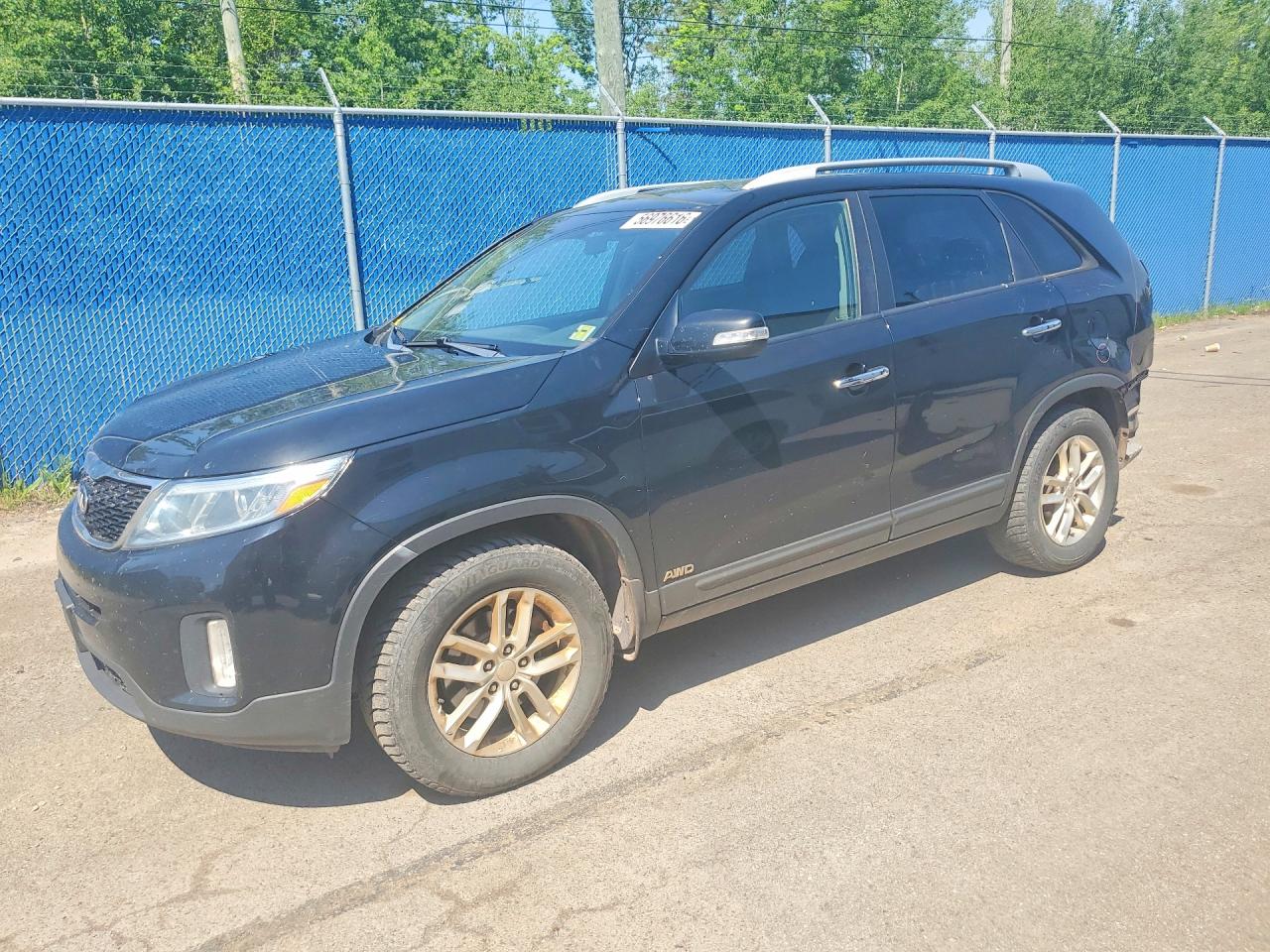 2015 KIA SORENTO LX | 5XYKTCA68FG590858 | UPCARS