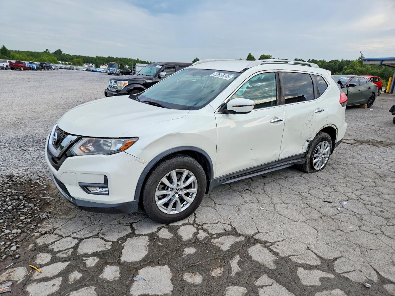 2017 NISSAN ROGUE SV | 5N1AT2MN7HC760378 | UPCARS
