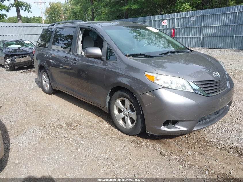 2017 TOYOTA SIENNA LE 8 PASSENGER | 5TDKZ3DC7HS766515 | UPCARS