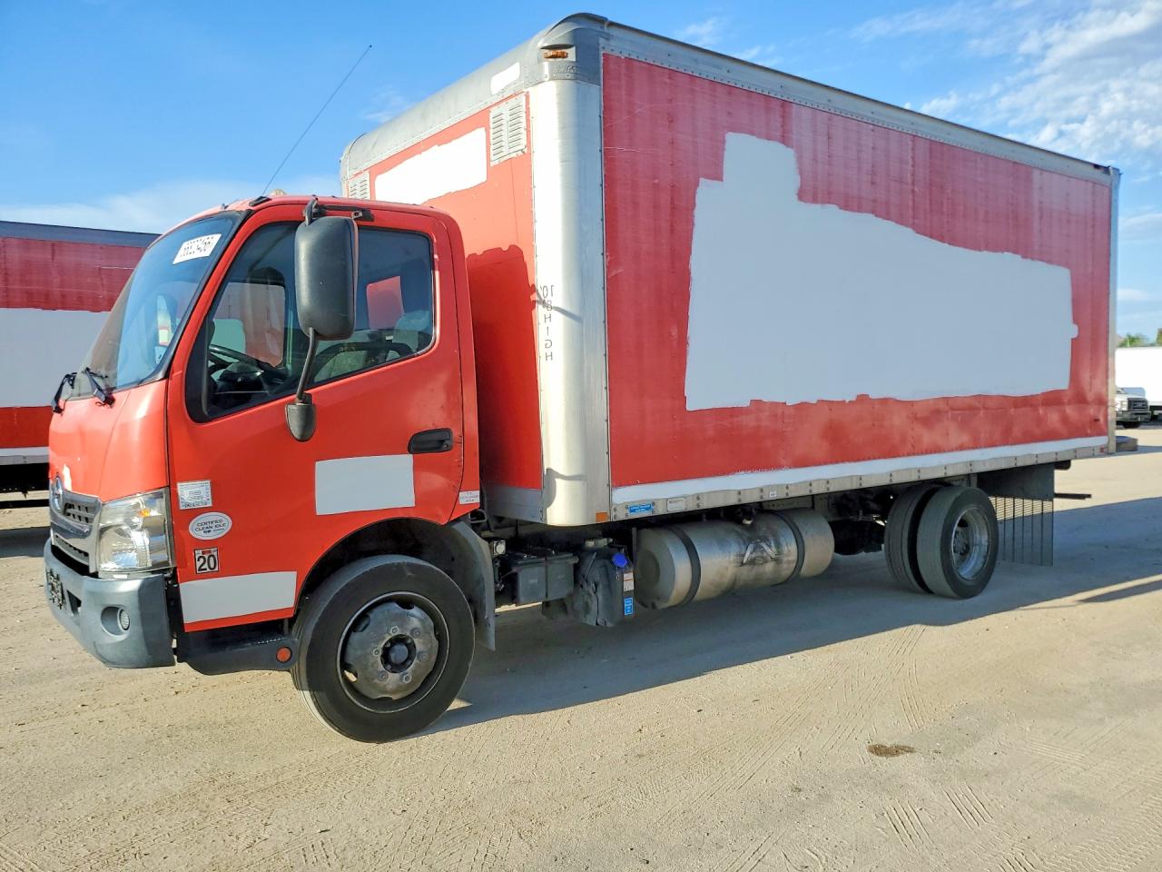 2017 HINO ALL OTHER BOX TRUCK | JHHSDM2H1HK005552 | UPCARS