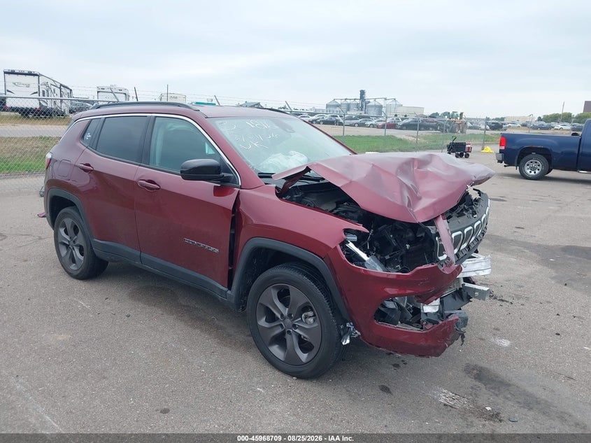 2022 JEEP COMPASS LATITUDE LUX 4X4 | 3C4NJDFB0NT134083 | UPCARS