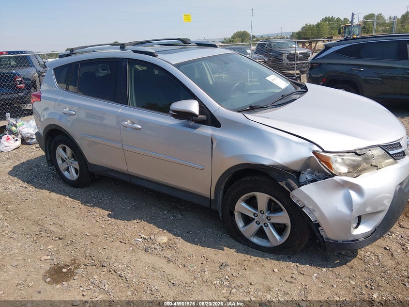 2014 TOYOTA RAV4 XLE | JTMRFREV9EJ002619 | UPCARS