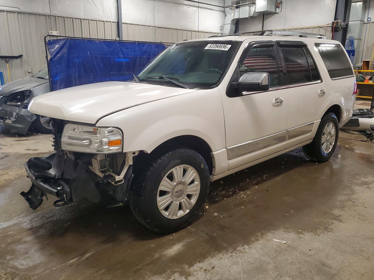 2014 LINCOLN NAVIGATOR | 5LMJJ2J55EEL01518 | UPCARS