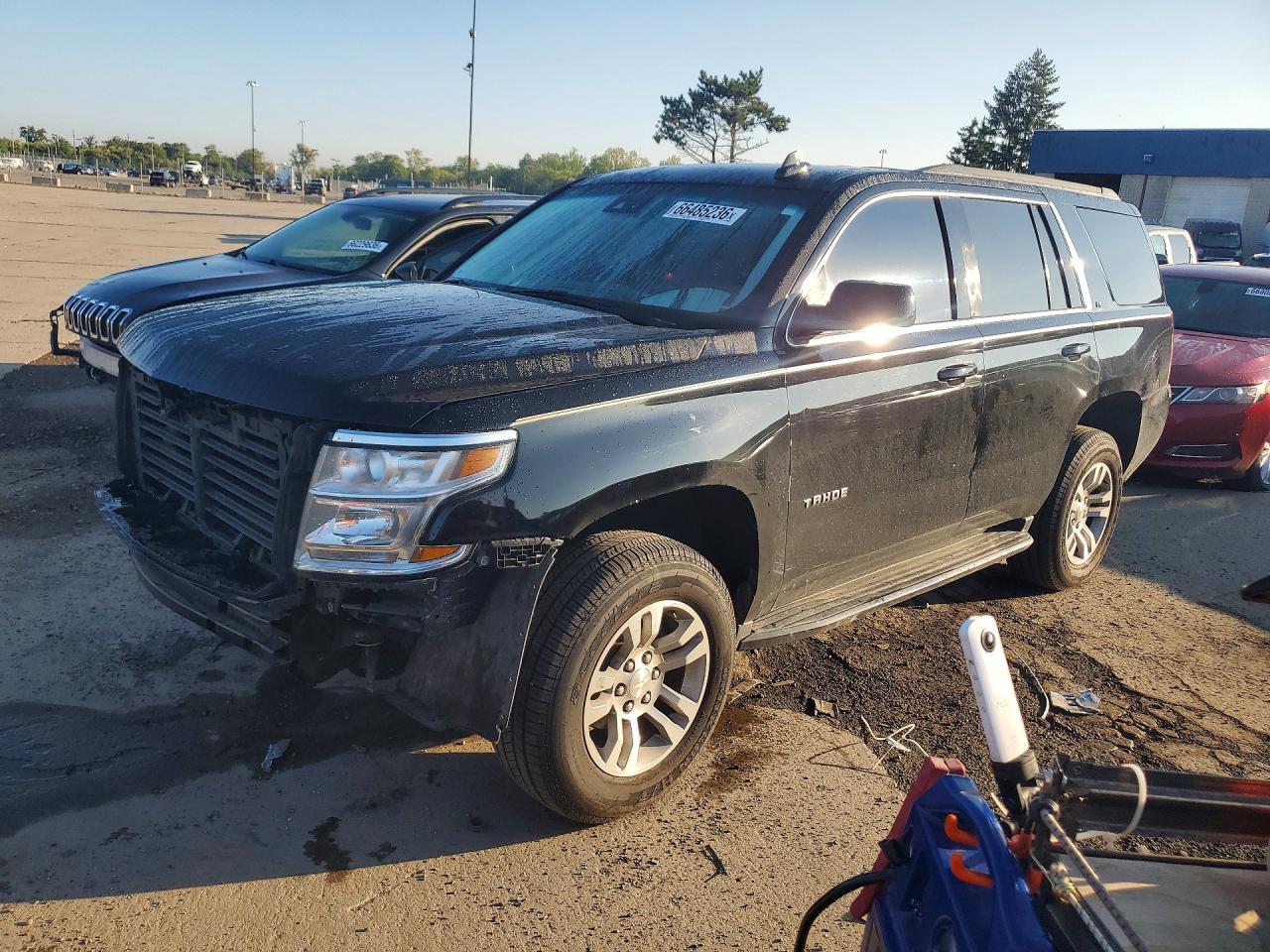 2019 CHEVROLET TAHOE K1500 LT | 1GNSKBKC7KR140428 | UPCARS