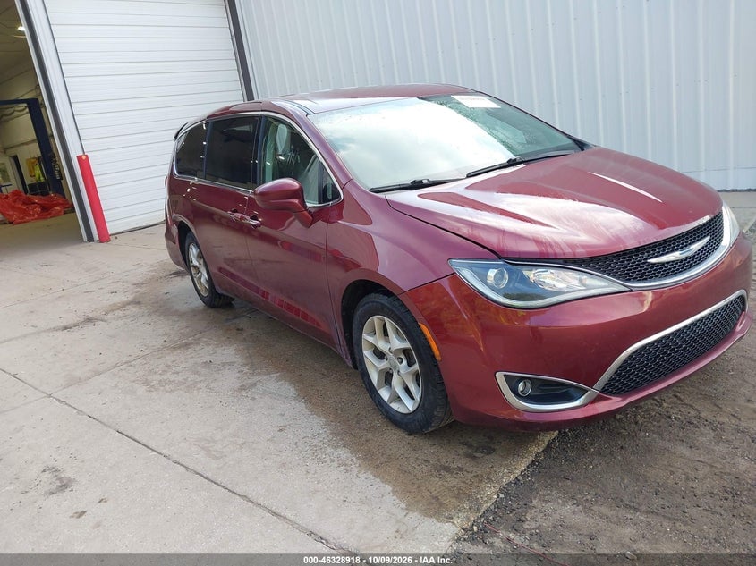 2018 CHRYSLER PACIFICA TOURING PLUS | 2C4RC1FGXJR117360 | UPCARS
