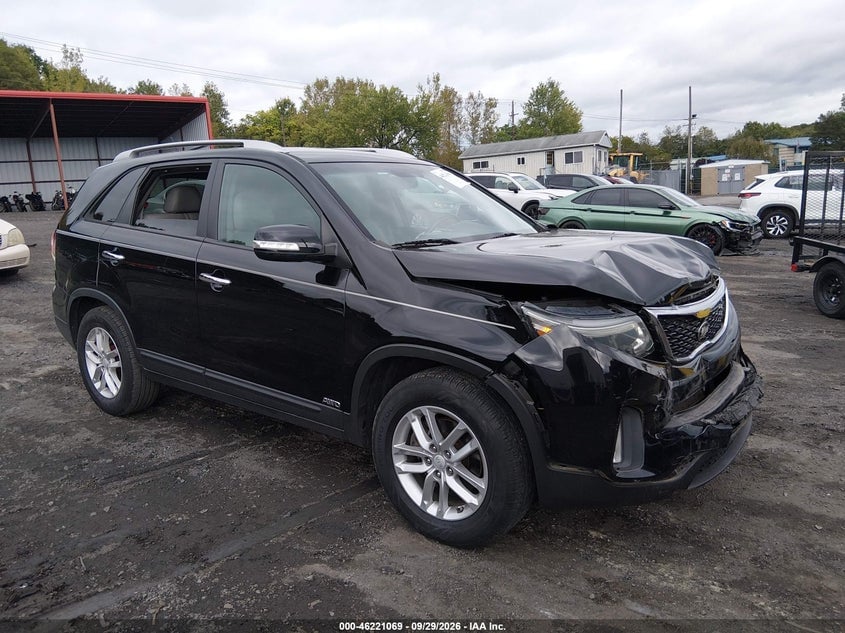 2015 KIA SORENTO LX | 5XYKTCA63FG655924 | UPCARS
