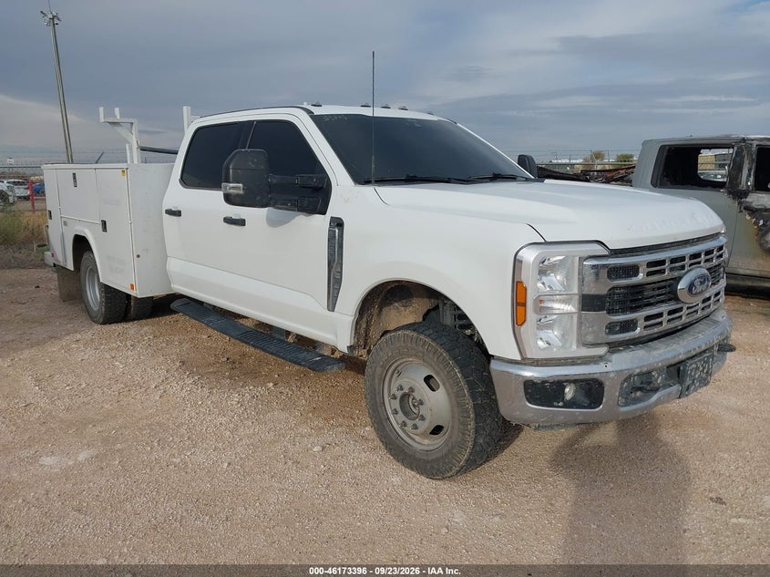 2025 FORD F-350 CHASSIS XLT | 1FD8W3HN1SEC09087 | UPCARS