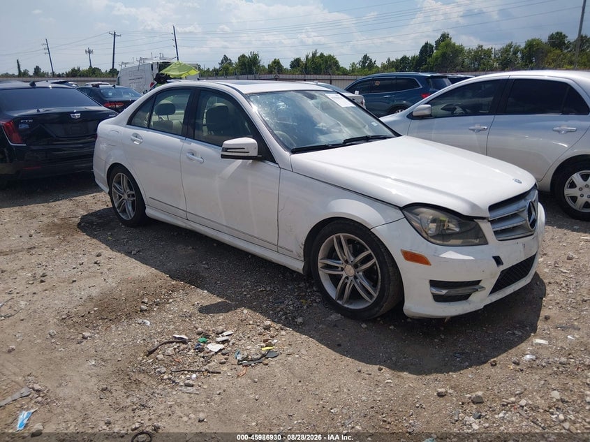 2013 MERCEDES-BENZ C 250 SPORT | WDDGF4HB3DR258658 | UPCARS