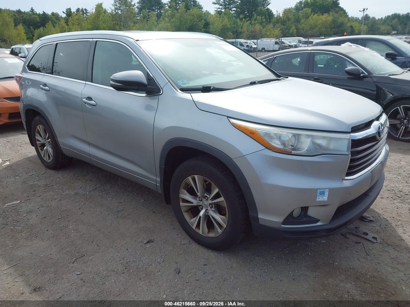 2015 TOYOTA HIGHLANDER XLE V6 | 5TDJKRFH4FS199835 | UPCARS