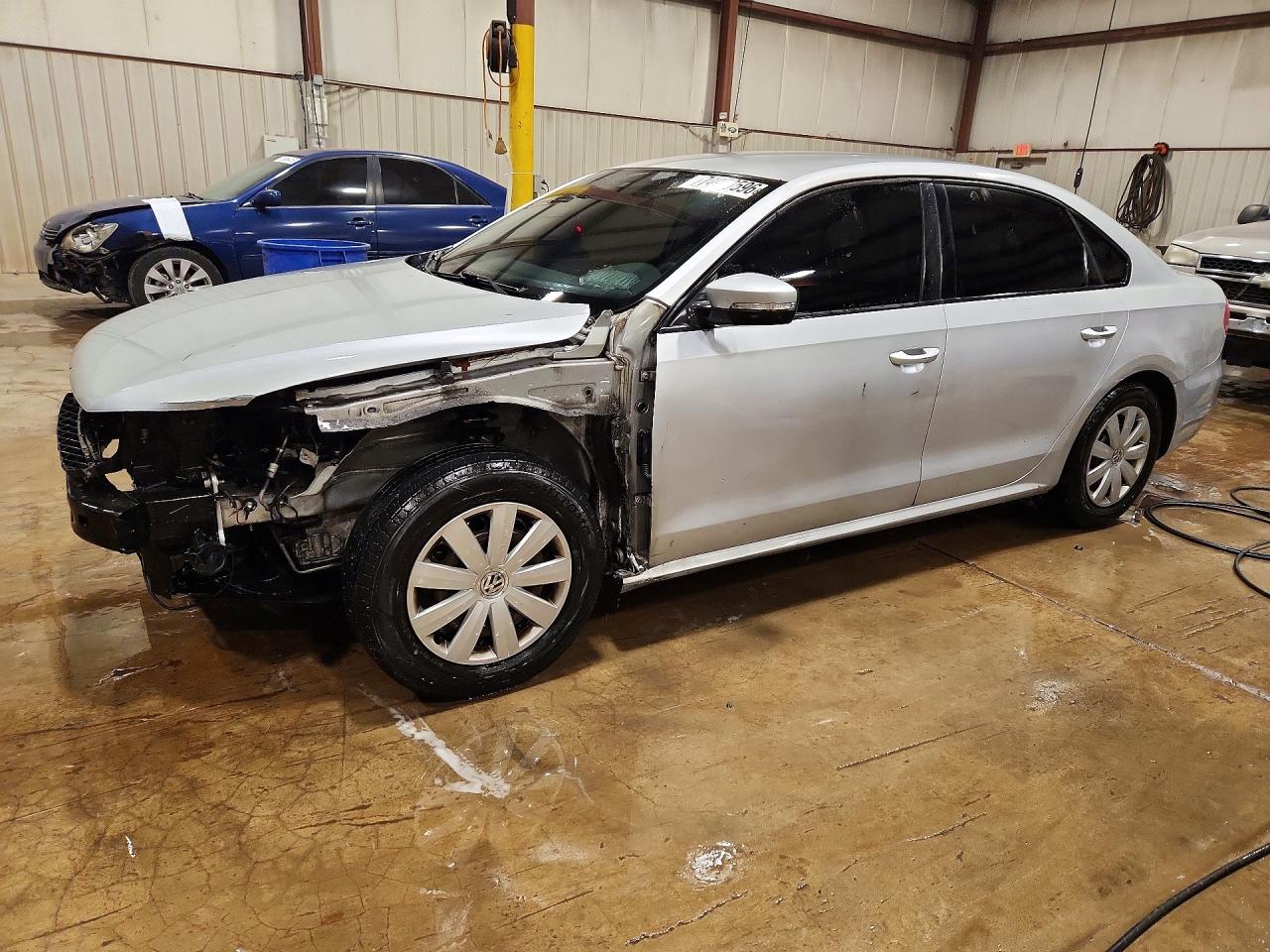 2013 VOLKSWAGEN PASSAT S | 1VWAP7A35DC148390 | UPCARS
