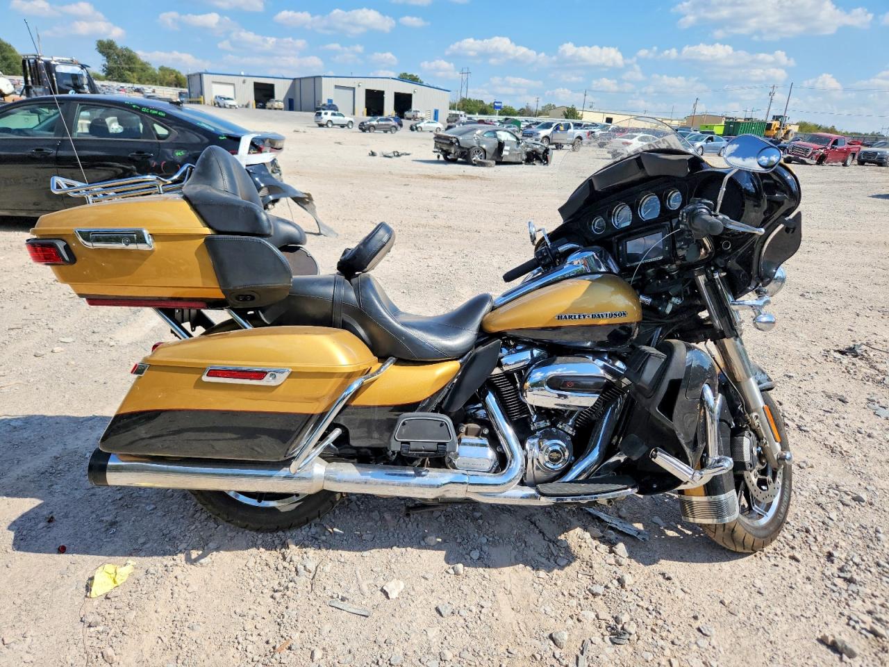 2017 HARLEY-DAVIDSON FL ULTRA LIMITED | 1HD1KED13HB618099 | UPCARS