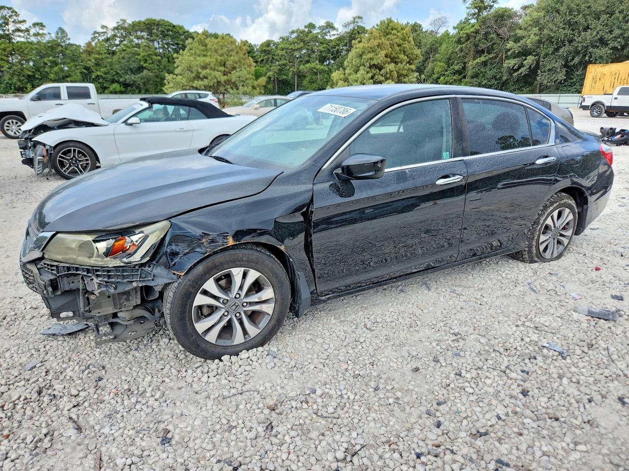 2015 HONDA ACCORD LX | 1HGCR2F3XFA240208 | UPCARS