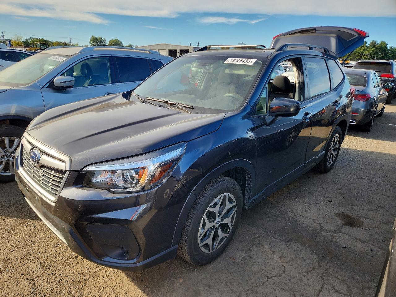 2019 SUBARU FORESTER PREMIUM | JF2SKAEC3KH509744 | UPCARS