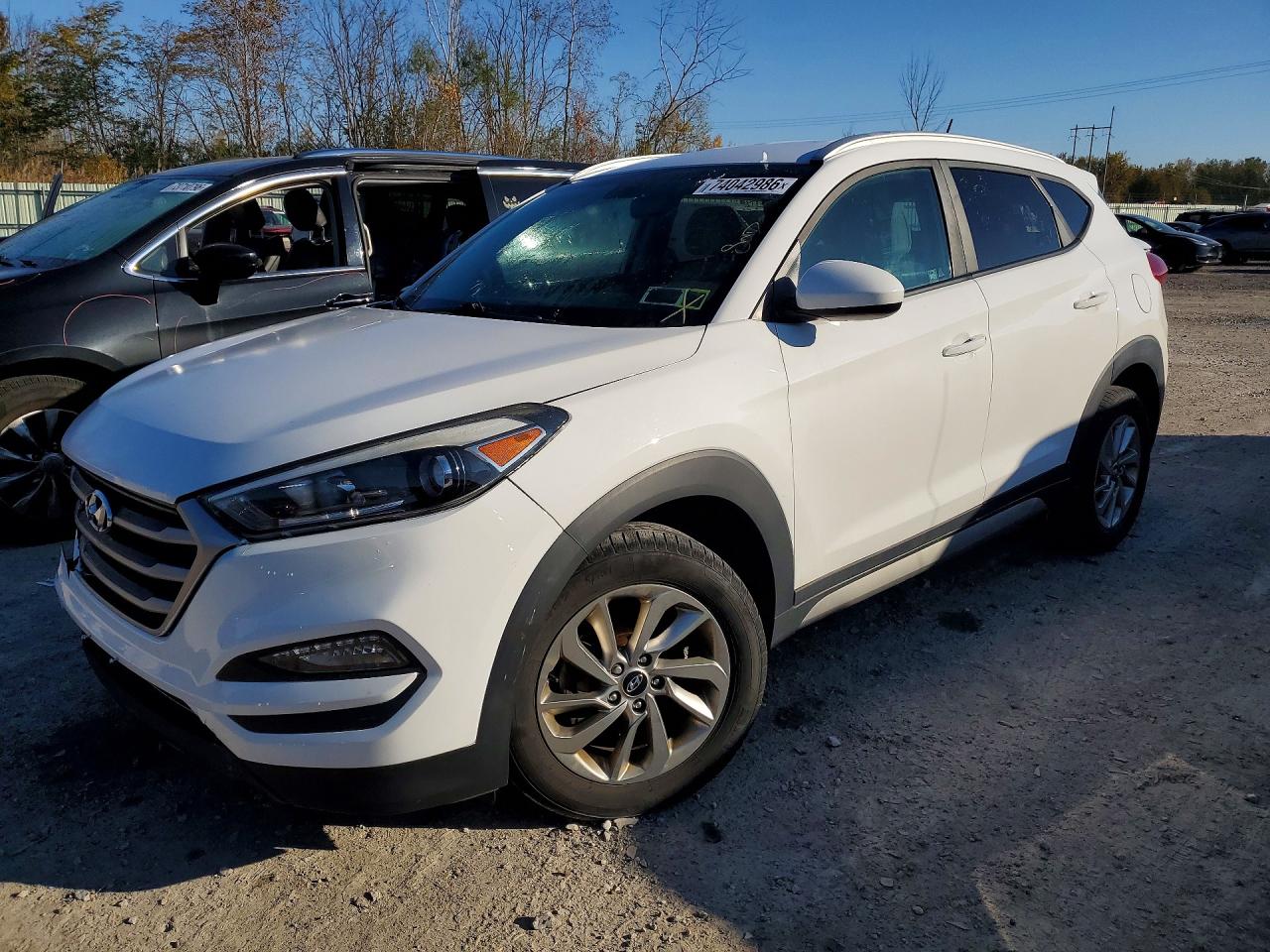 2017 HYUNDAI TUCSON SE | KM8J3CA40HU289699 | UPCARS