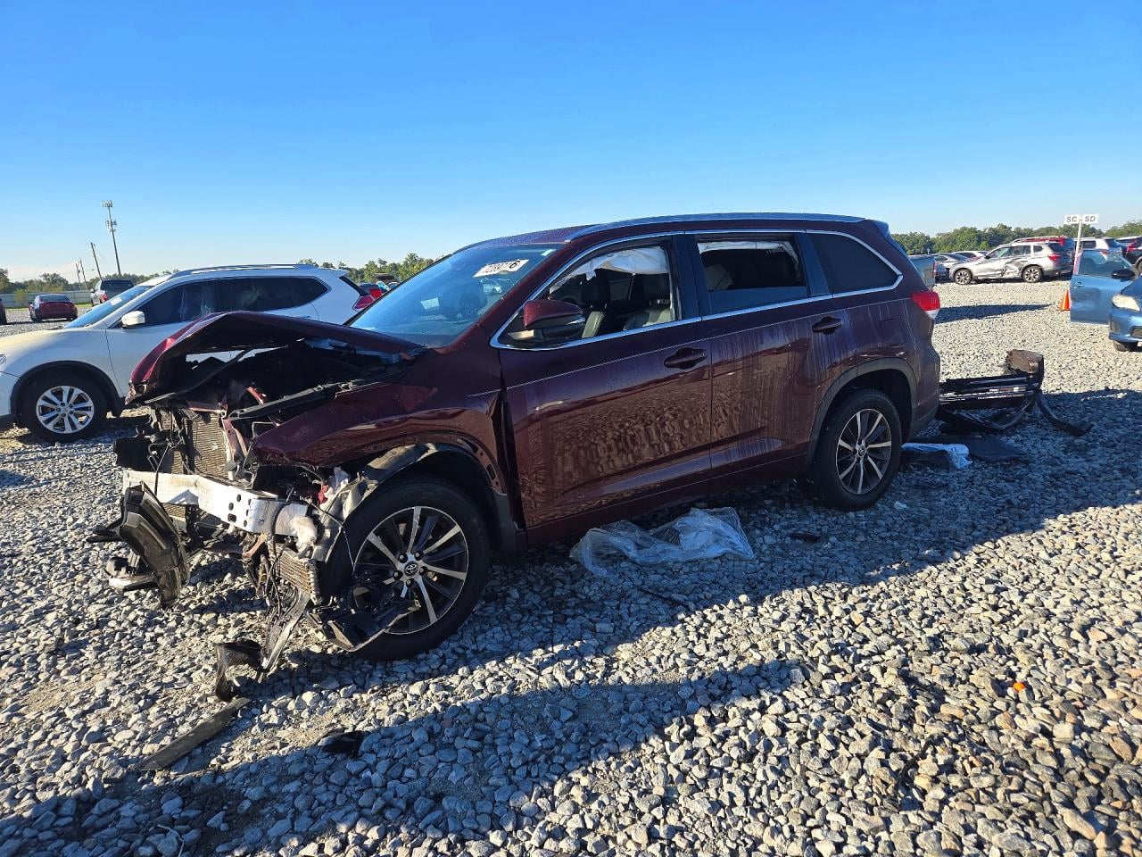 2018 TOYOTA HIGHLANDER XLE | 5TDKZRFH0JS271168 | UPCARS