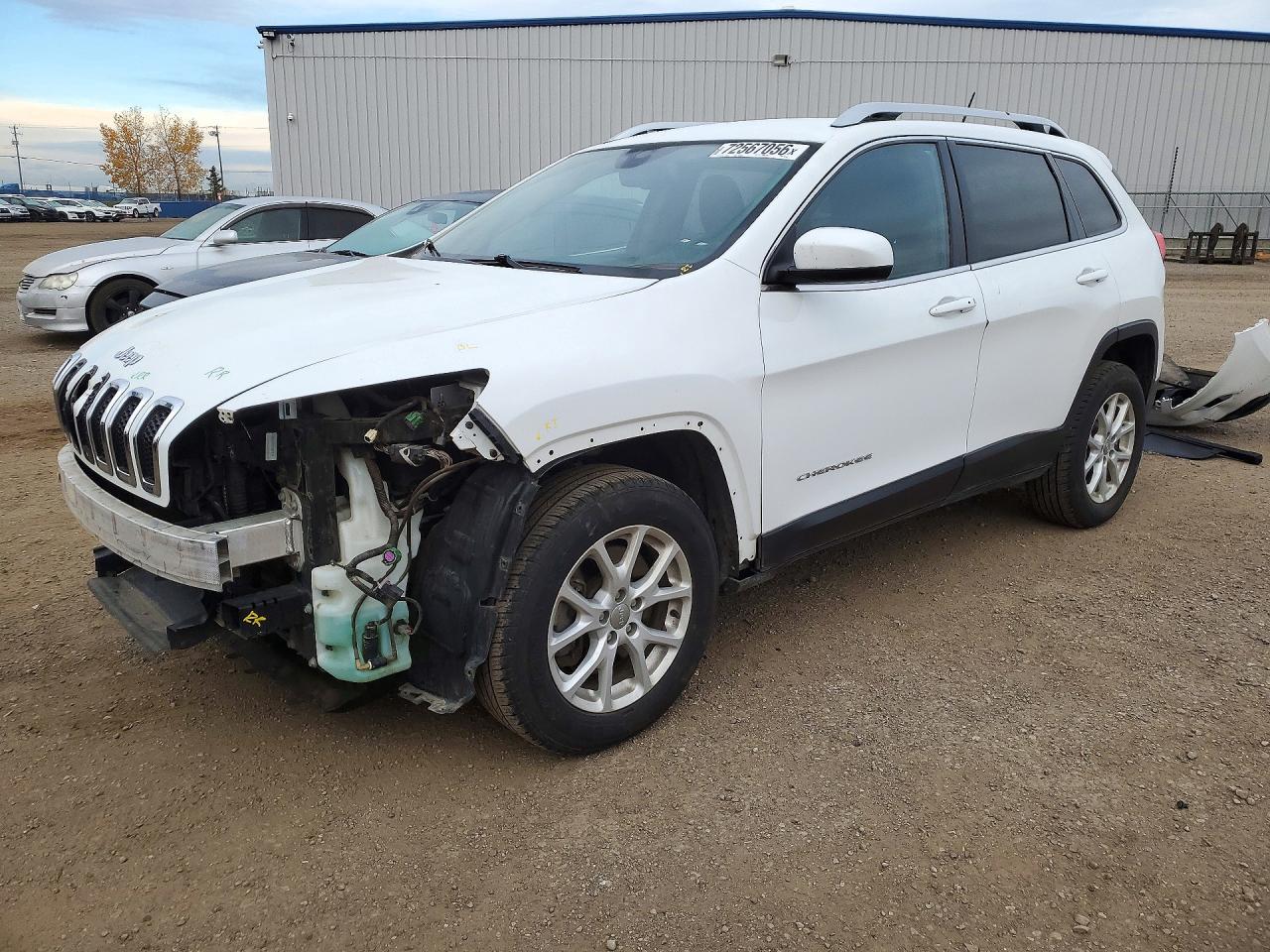 2015 JEEP CHEROKEE LATITUDE | 1C4PJMCS2FW587906 | UPCARS