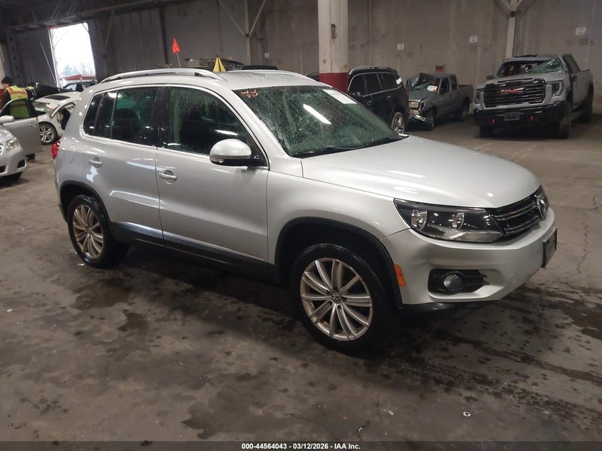 2013 VOLKSWAGEN TIGUAN SE | WVGBV7AX3DW511375 | UPCARS