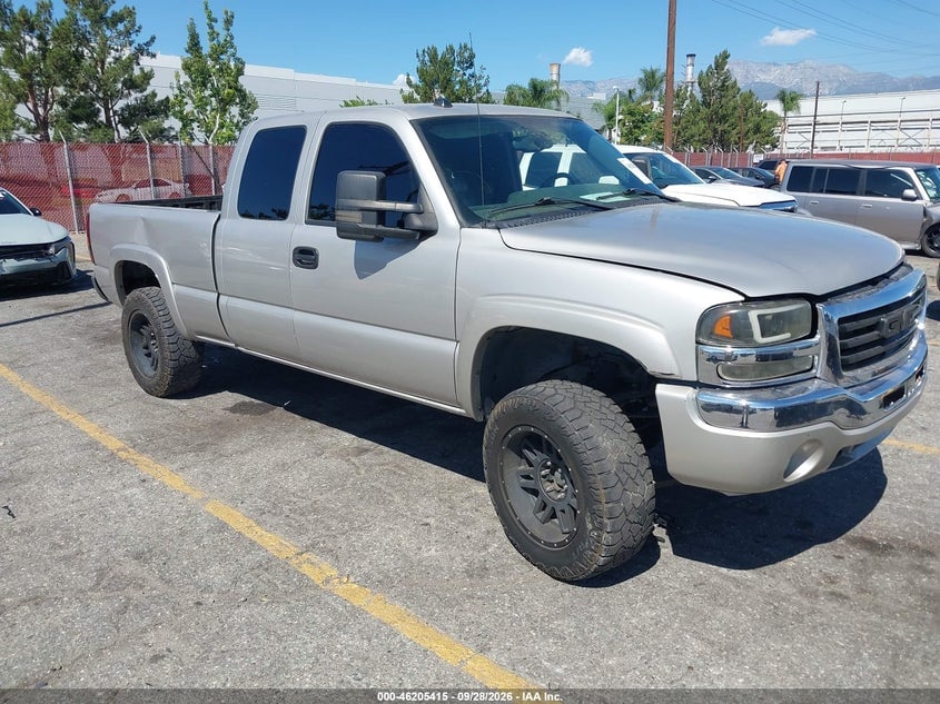 2004 GMC SIERRA 1500 SLE | 2GTEK19T141219708 | UPCARS
