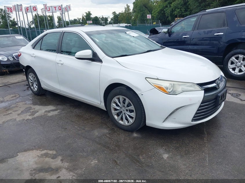 2015 TOYOTA CAMRY LE | 4T1BF1FK2FU105643 | UPCARS