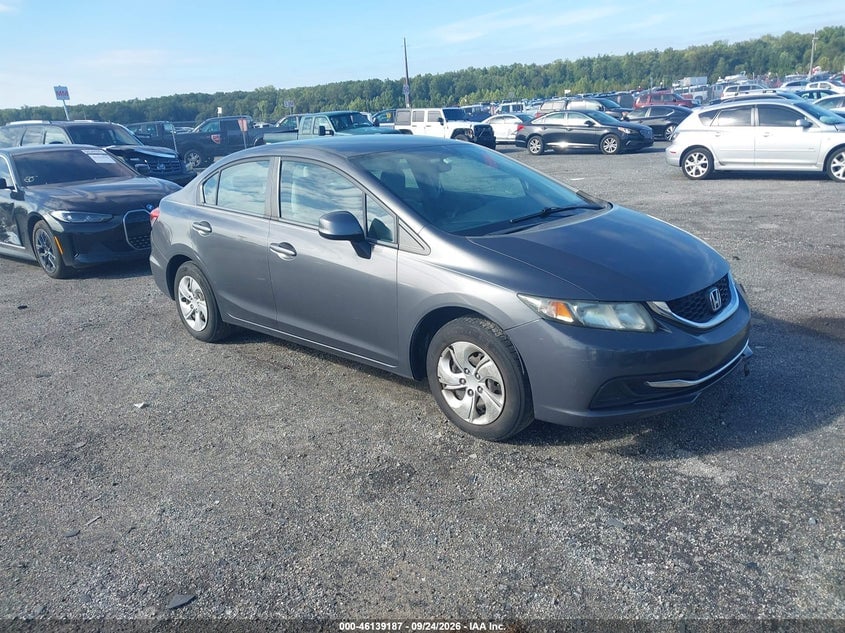 2013 HONDA CIVIC LX | 2HGFB2F57DH556473 | UPCARS