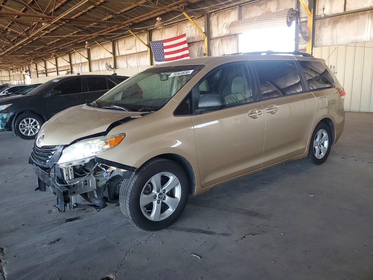 2013 TOYOTA SIENNA LE | 5TDKK3DC2DS300201 | UPCARS