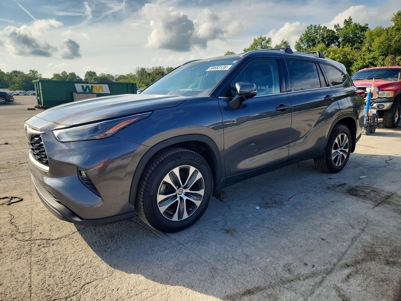 2022 TOYOTA HIGHLANDER XLE | 5TDGZRBH0NS578583 | UPCARS