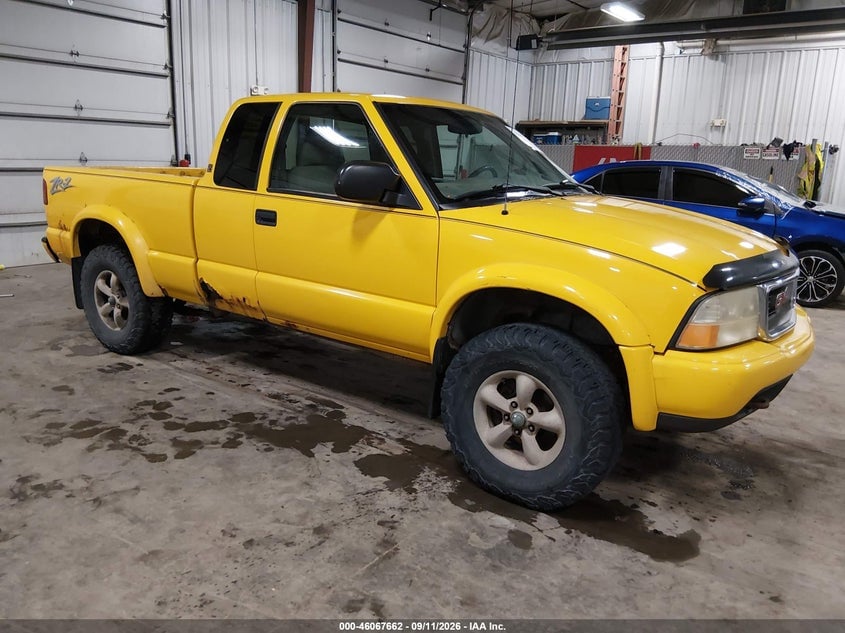 2003 GMC SONOMA SLS | 1GTCT19X138191282 | UPCARS