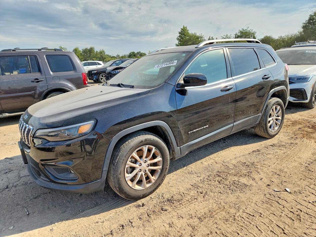 2019 JEEP CHEROKEE LATITUDE | 1C4PJMCB7KD369708 | UPCARS