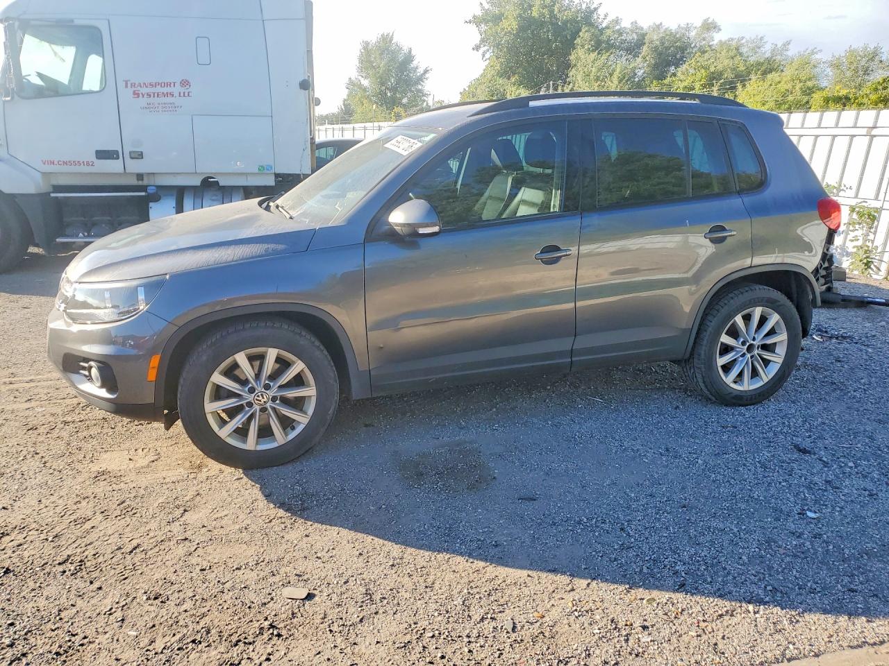 2015 VOLKSWAGEN TIGUAN S | WVGJV7AX5FW519539 | UPCARS