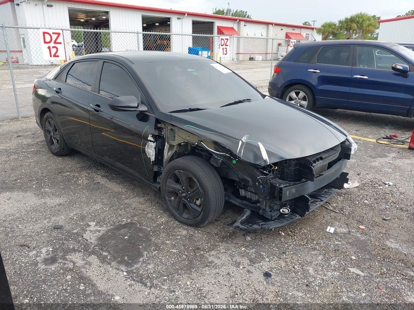 2022 HYUNDAI ELANTRA SEL | 5NPLM4AG9NH070157 | UPCARS