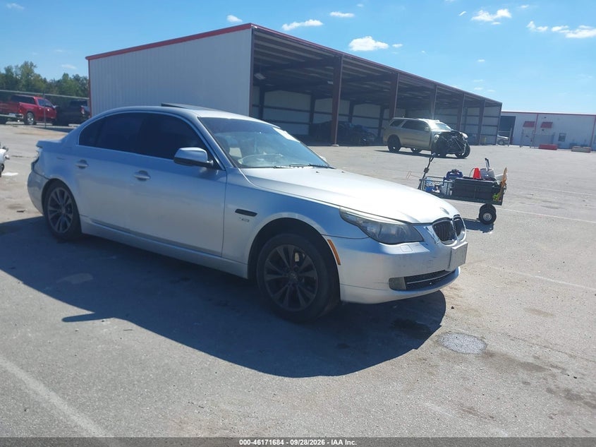 2010 BMW 528I XDRIVE | WBANV1C57AC388538 | UPCARS