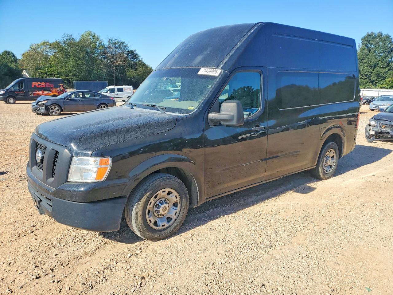 2015 NISSAN NV 2500 | 1N6BF0LY3FN801636 | UPCARS